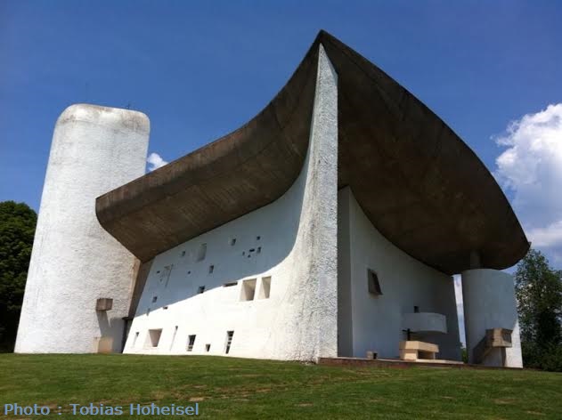 Objets à réaction&nbsp;poétique